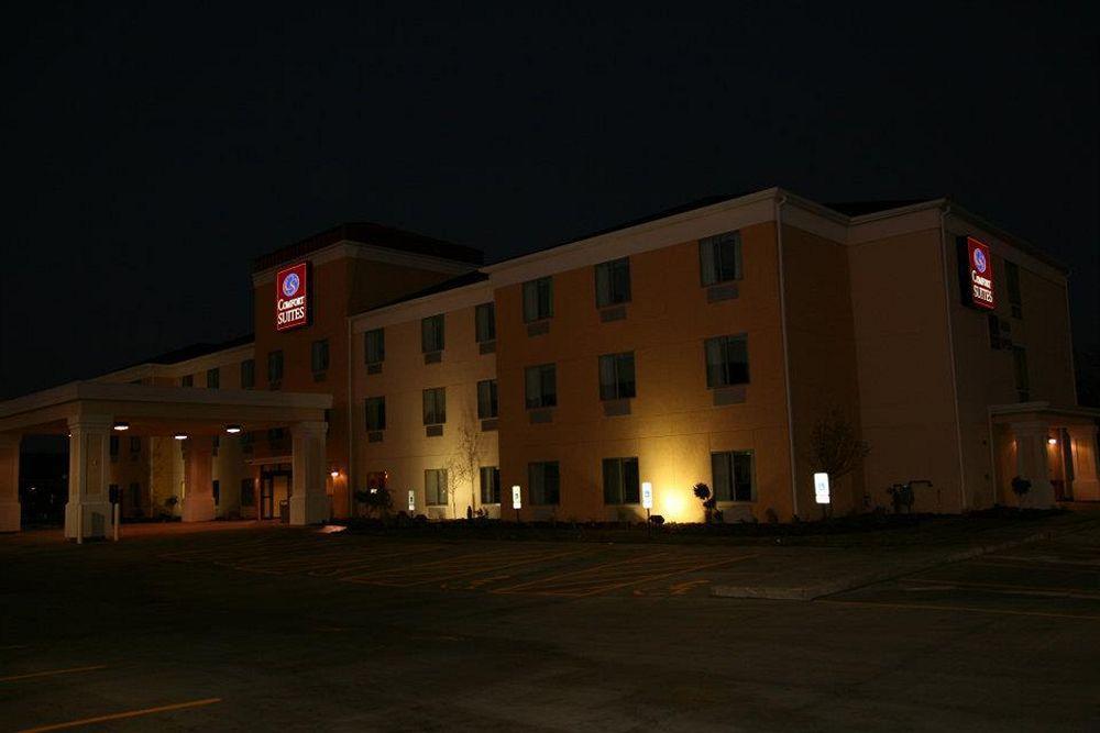 Comfort Suites Bloomington I-55 And I-74 Esterno foto