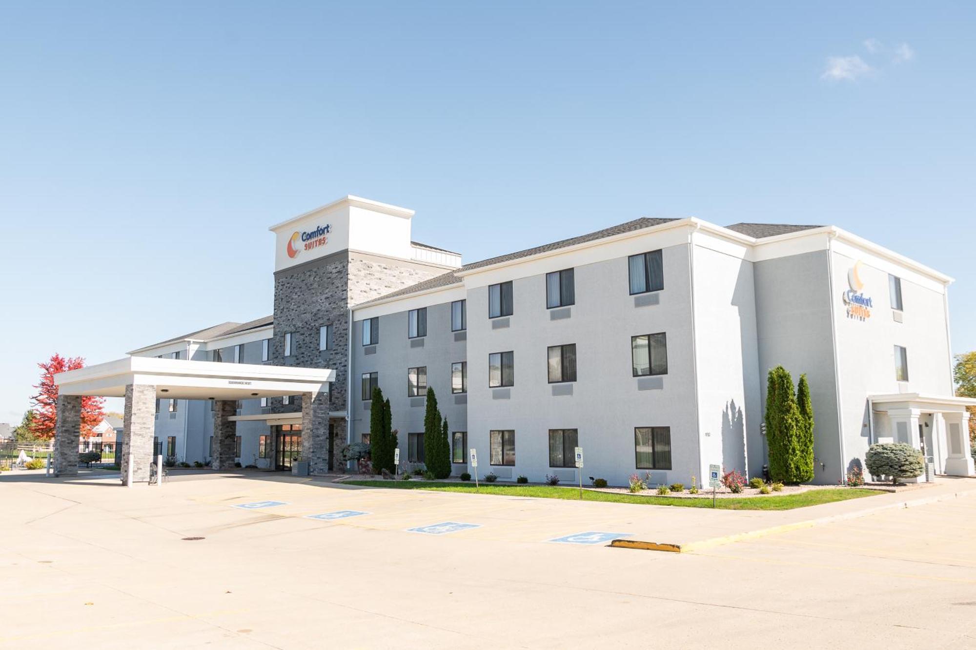 Comfort Suites Bloomington I-55 And I-74 Esterno foto